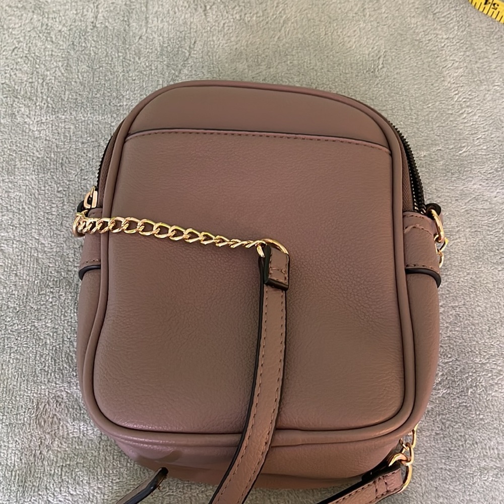 Crossbody - Picture 5 of 9